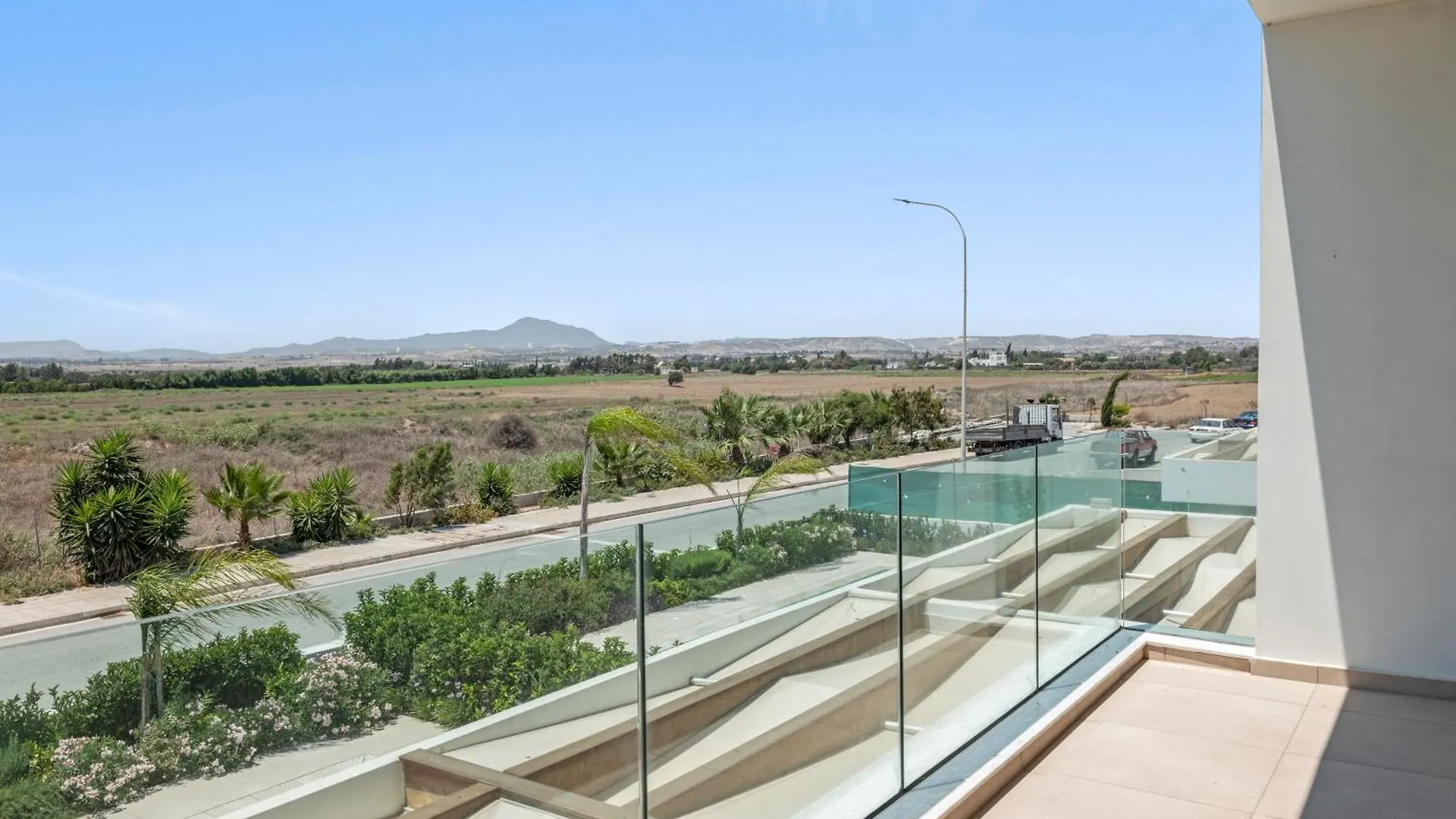 Serenity Waves Villa 16 Ларнака